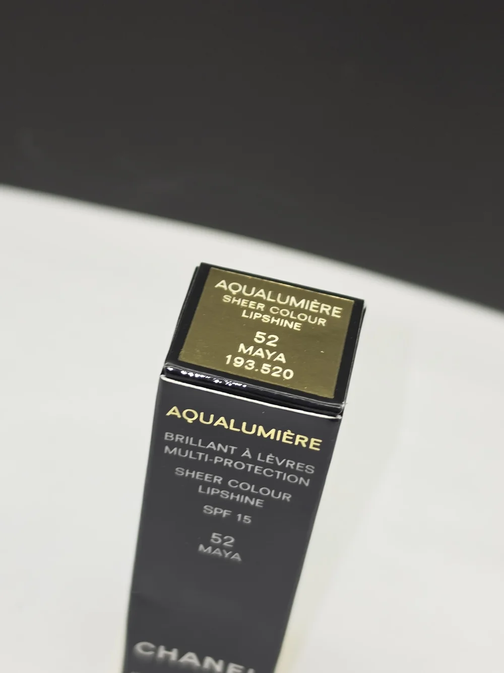 RARE CHANEL AQUALUMIÈRE LIPSHINE- 52 